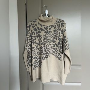 Animal Print Tunic Sweater M